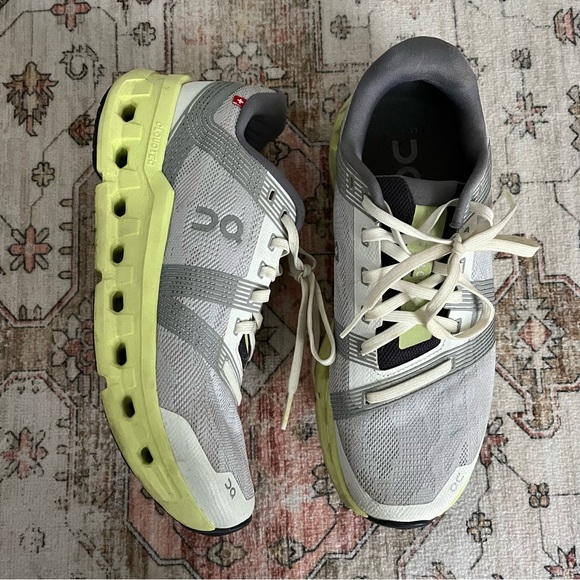 On Running Cloudstratus Sneakers - Gray and Lime - Picture 2 of 4